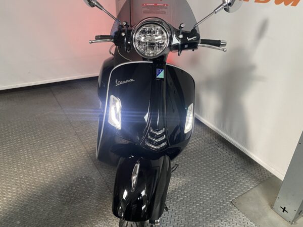 Vespa 300 GTS Super - immagine 2